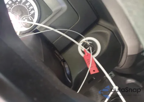 2022 Ram 1500 Classic Tradesman 4X2 6'4 Box z USA, uszkodzony, nr VIN 3C6JR6AG4NG205341